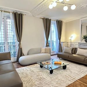 Luxurious Home In Le Marais
